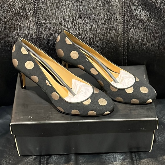 Talbots Nori 1 Black & Gold Polka Dot Women’s Heels 6.5 Plus Matching Purse NWT - Picture 3 of 9